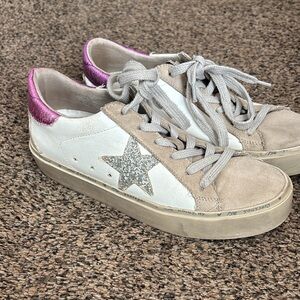 ShuShop White and Pink Sneakers with Glitter Star